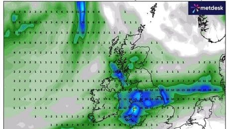 Brits issued important flood warning as 600-mile rainstorm set to thrash UK