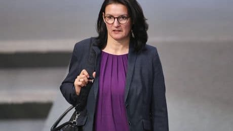 „Triggert Kulturkampf“ – Grüne fordern von Julia Klöckner mehr „präsidiale Ruhe“