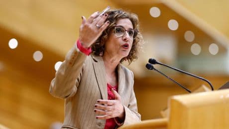 El Gobierno utiliza dinero "sobrante" del Fondo de Liquidez de las CCAA para cubrir el mayor gasto en defensa