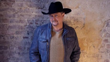 Tracy Lawrence On How George Jones Helped Him & His Way Of Paying It Forward With New Artists