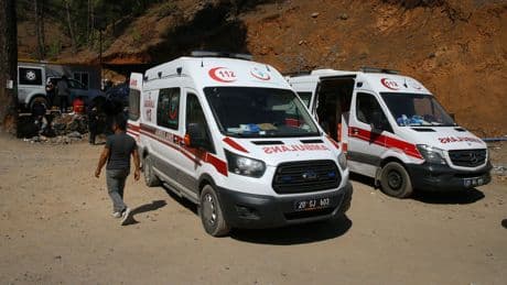 Denizli'de madende göçük! 2 işçi mahsur kaldı