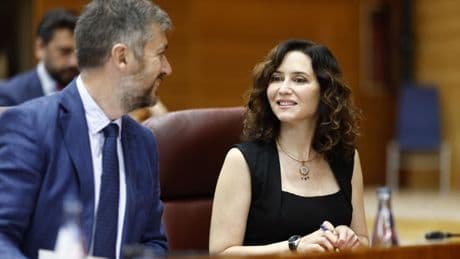 Ayuso amenaza con “boicotear” la Conferencia de Presidentes si se habla en ella en catalán