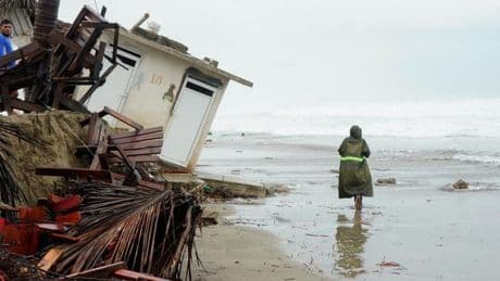 Face aux tempêtes en série, Acapulco peine à sortir la tête de l’eau
