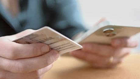 Ausweis online nutzen: So spart man sich den Gang zum Amt