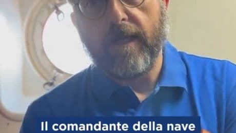 Chi è Beppe Caccia, il capitano della Mediterranea che sfida il governo