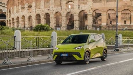 BYD Dolphin Surf, così i cinesi attaccano il segmento delle utilitarie