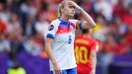 Leah Williamson: Arsenal star to miss start of WSL season after undergoing knee surgery