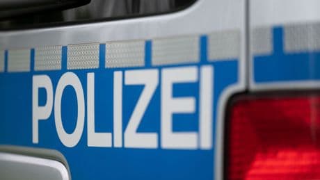 Polizeieinsatz: Unfall mit vier Autos - rund 60.000 Euro Schaden