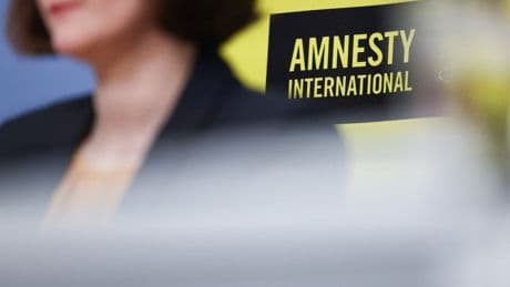 « Génocide en direct à Gaza », attaques de Trump envers les droits fondamentaux, racisme systémique en France… Ce qu’il faut retenir du rapport annuel d’Amnesty International