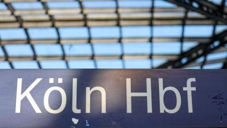 Sperrung am Kölner Hbf: Bahn: Ersatzverkehr am Kölner Hauptbahnhof gut angelaufen