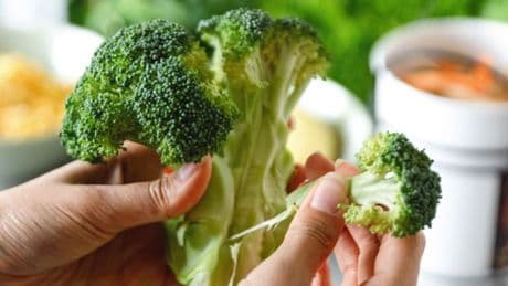 What foods can cause deadly botulism after broccoli urgently recalled in Italy?