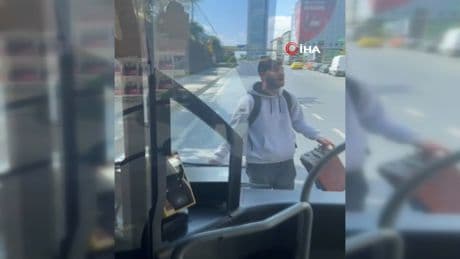 Yolun ortasında binmek istedi, ortalığı birbirine kattı