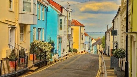 Britain's cheapest seaside ‘hidden gem’ locations to buy a house - and most expensive