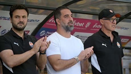 Arda Turan'ın takımı Shakhtar Donetsk lige galibiyetle başladı