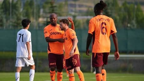 Trabzonspor İran ekibi Zob Ahan Esfahan'ı farklı geçti