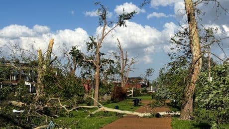 Missouri to hold special session on aid for tornado victims plus Chiefs and Royals stadiums