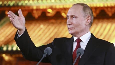 Krieg in der Ukraine: Putin: Selenskyj kann für ein Treffen nach Moskau kommen