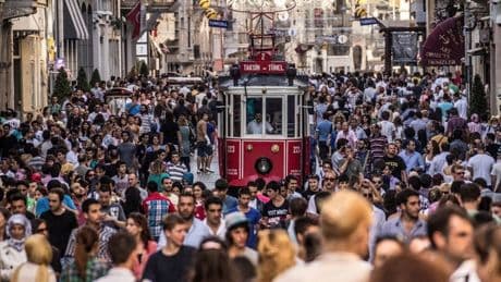 Valilik duyurdu: Kamu alanlarında müzik yayınına ceza