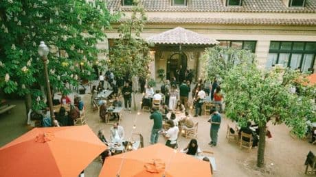 Reabre la histórica Font del Gat como merendero popular con una fuerte programación cultural