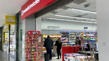 Big discount retailer to shut shopping centre branch in blow to shoppers