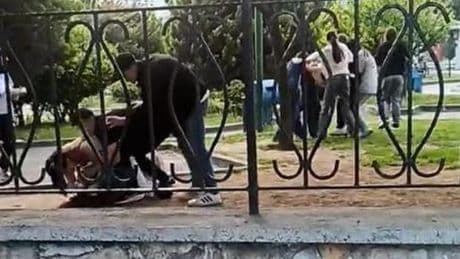 Başakşehir'de akran zorbalığı: Acımasızca birbirlerine saldırdılar
