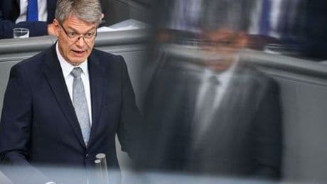 Rechnungshof wirft Verkehrsminister Schnieder mangelnde Transparenz vor