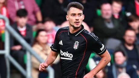 Beşiktaş'ta Ernest Muçi, Trabzonspor yolunda