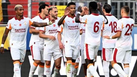 Galatasaray Cagliari'yi 3 golle mağlup etti