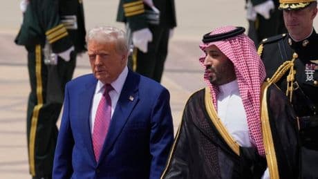 US-Präsident in Saudi-Arabien gelandet – „Es geht vor allem ums Business“