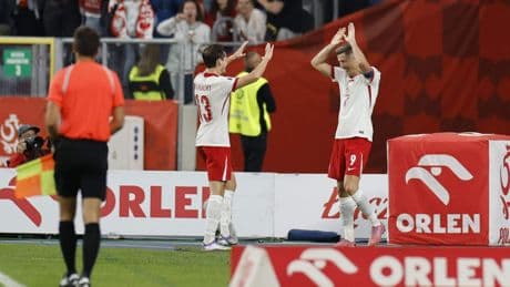 Polen rekent af met Finland en houdt de druk op Nederlands elftal in jacht op WK-ticket