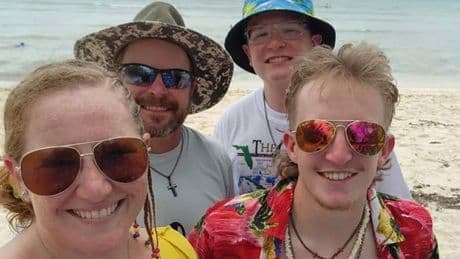 Dad stabs wife and two kids to death hours before son's graduation