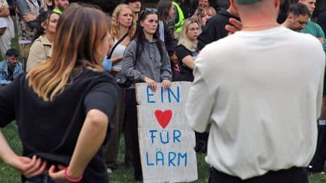 Aachen: Demonstration für den Erhalt der Krachparade nach Gerichtsurteil