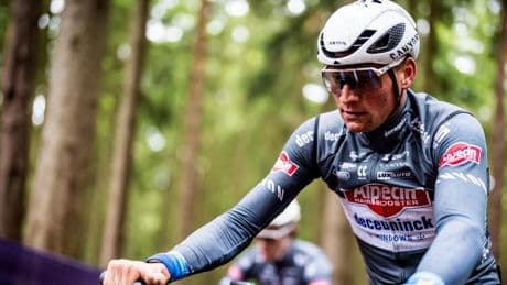 Mathieu van der Poel valt twee keer in eerste ronde bij mountainbikerentree