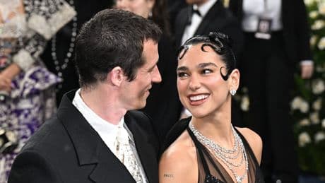 Sie will Callum Turner heiraten - Pop-Star Dua Lipa bestätigt ihre Verlobung