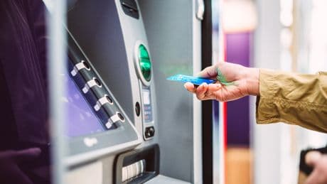 Volles Girokonto? So viel Geld sollte maximal darauf liegen