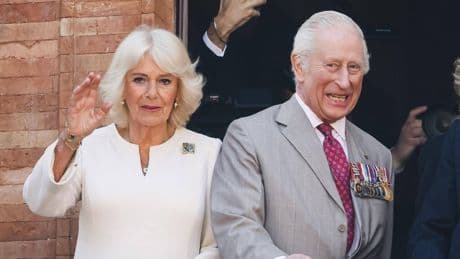 Britisches Königshaus: Charles schwärmt von "sexy Beinen" einer Schauspielerin – Camilla reicht es