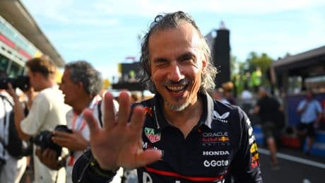 Red Bull-teambaas Laurent Mekies cijfert zichzelf compleet weg: ’Ik heb niks aan dit succes bijgedragen’