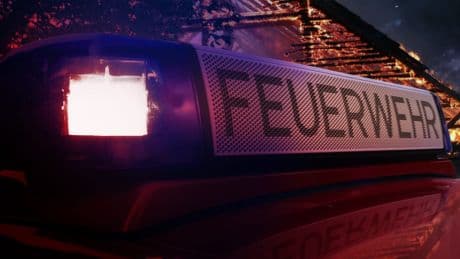 Ulm - Feuerwehr löscht Grasbrand an Bahnstrecke