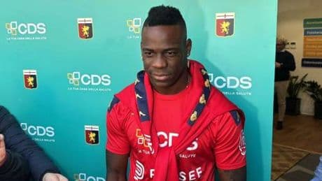 Quella "Belva" di Balotelli: "Io e Mou testa di c., le banane razziste, il calcione di Totti"
