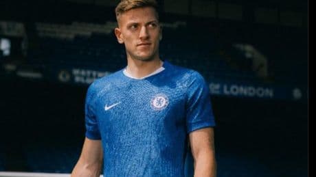 El nuevo &#039;9&#039; del Chelsea, el hijo del mejor sacador de banda en la historia de la Premier