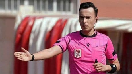 Son dakika: Konyaspor - Galatasaray maçında hakem şoku! Abdullah Buğra Taşkınsoy rahatsızlandı