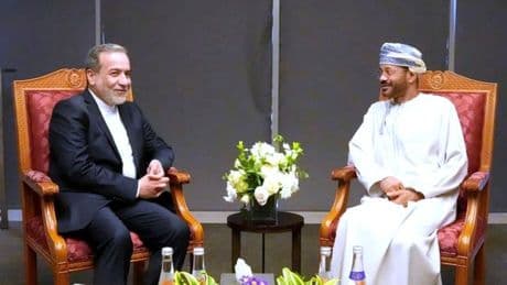 Streit um Atomprogramm: Oman: Atomverhandlungen zwischen Iran und USA verschoben
