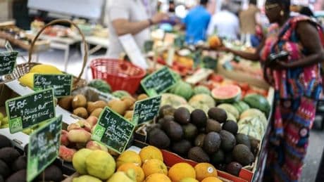 Fait maison, produits artisanaux: comment ne pas se faire arnaquer sur les marchés en vacances?