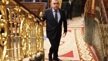 El PSOE cede a la presión interna y abre expediente informativo a Leire Díez