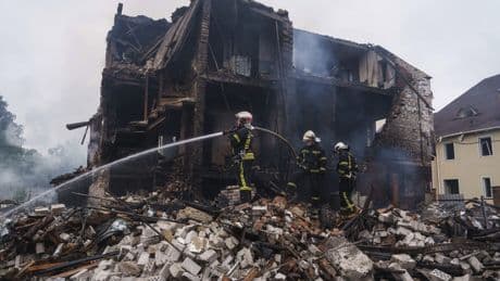 Trump says ‘I’m not happy with Putin’ after Ukraine hit by Russian barrage