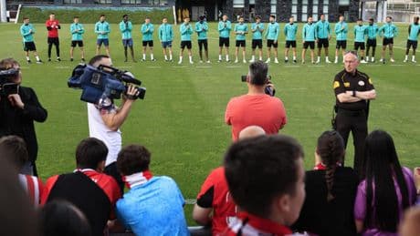 La afición del Athletic se hace sentir en Lezama