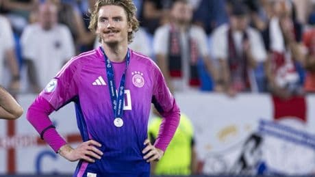 Kommentar zur Macht des Fußballs: Ein Hype mit Nebenwirkungen