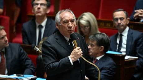 Retraites: le PS a déposé sa motion de censure contre François Bayrou
