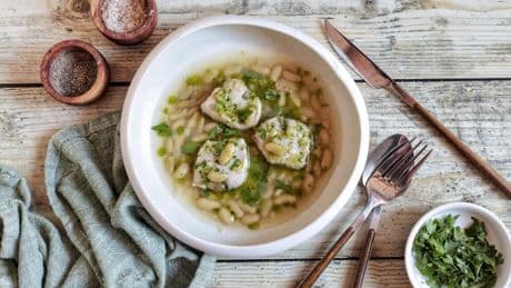 Bonito con verdinas, una receta diferente para comer legumbre en verano