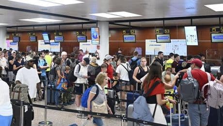 Sin incidentes, aunque con algunos retrasos, en el primer día de huelga del 'handling' de Ryanair